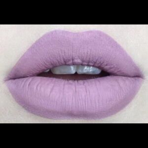 NEW Kat Von D Everlasting Liquid Lipstick Requiem Full size Rare old formula